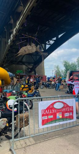 Oktober – Rallye de Frikandel Special Rallye de Frikandel Special Moped-kalender Mofatreffen mofa treffen moped mofatreffen altimgtxt 2025
